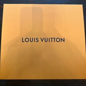 Louis Vuitton box